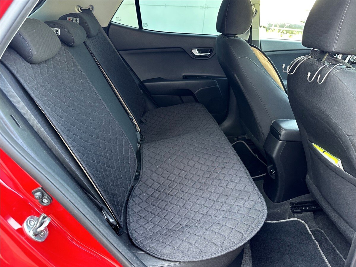 KIA Stonic SUV / Terénní 1,6 l 81 kw