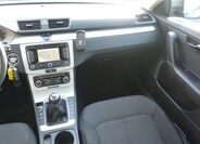 Volkswagen Passat 13