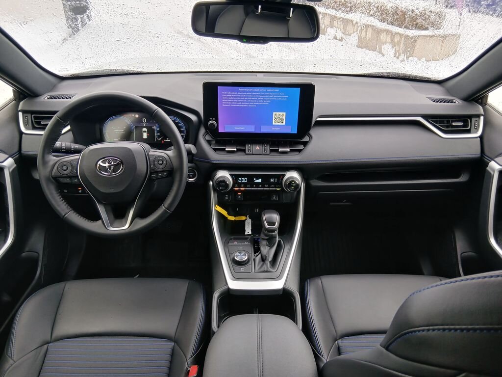 Toyota RAV4 SUV 2,5 l 131 kw