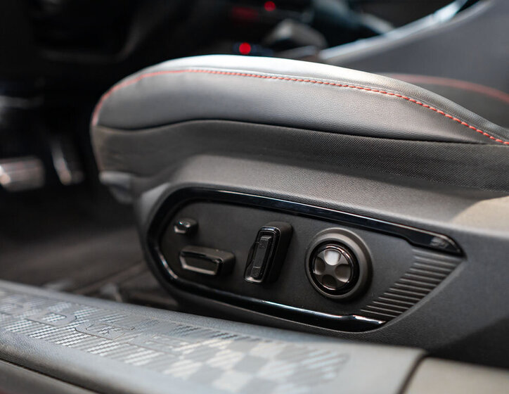 Dodge Charger Kupé 0,0 499 kw