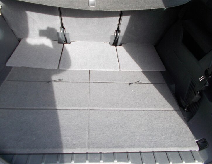 Peugeot 5008 MPV 1,6 l 80 kw