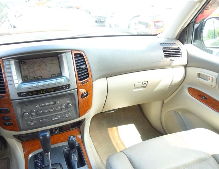 Toyota Land Cruiser 24