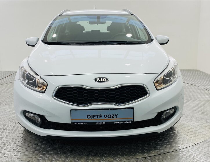 KIA Ceed 4