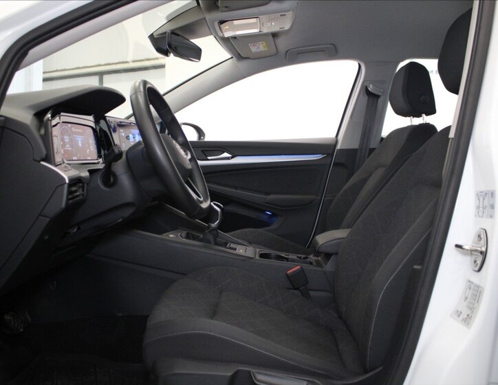 Volkswagen Golf Kombi 1,5 l 96 kw