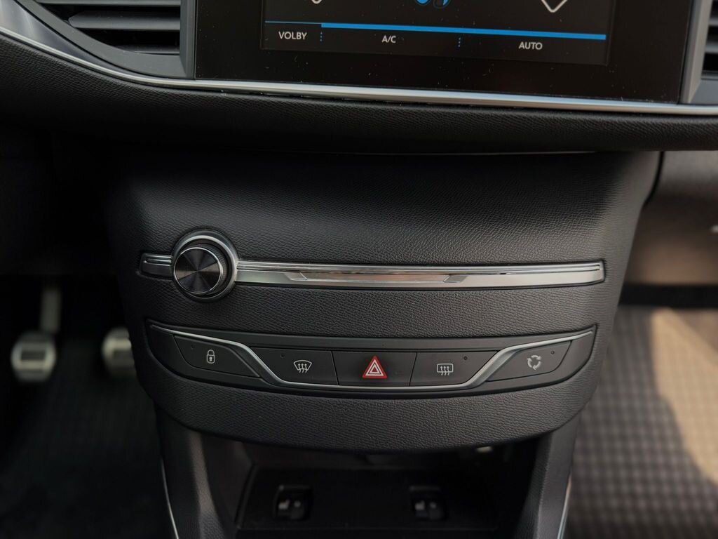 Peugeot 308 Kombi 1,2 l 96 kw