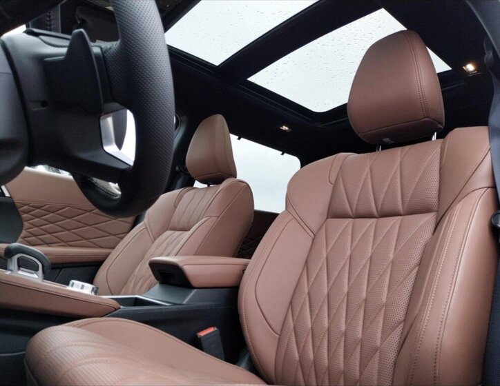 Mitsubishi Outlander SUV / Terénní 2,4 l 225 kw