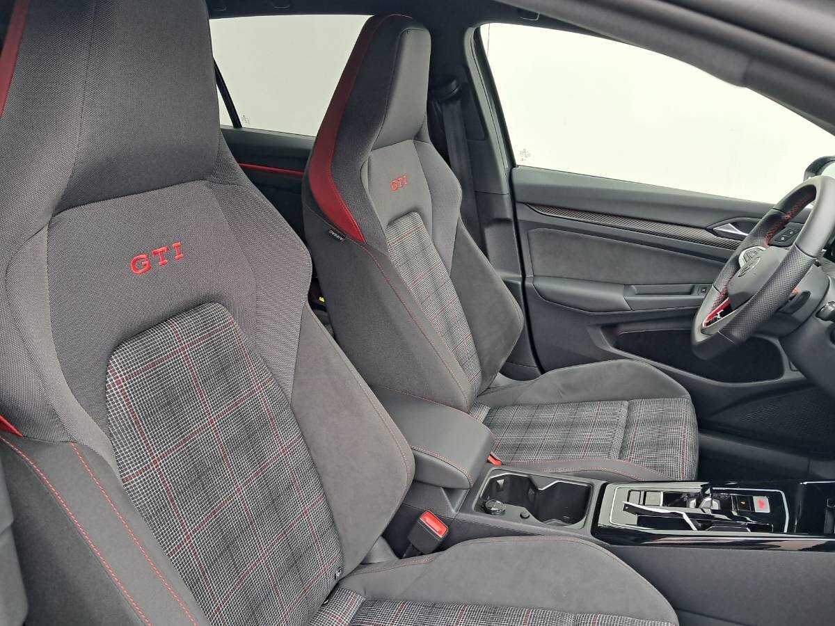 Volkswagen Golf Hatchback 2,0 l 195 kw