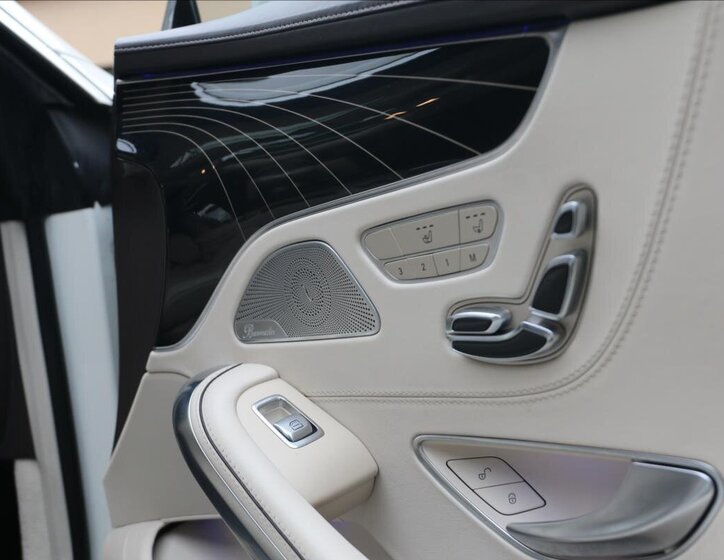 Mercedes-Benz Třídy S Kupé 4,7 l 335 kw