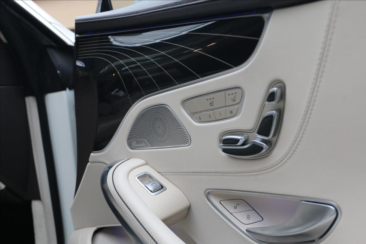 Mercedes-Benz Třídy S Kupé 4,7 l 335 kw