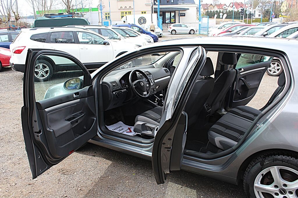 Volkswagen Golf Hatchback 1,4 l 90 kw