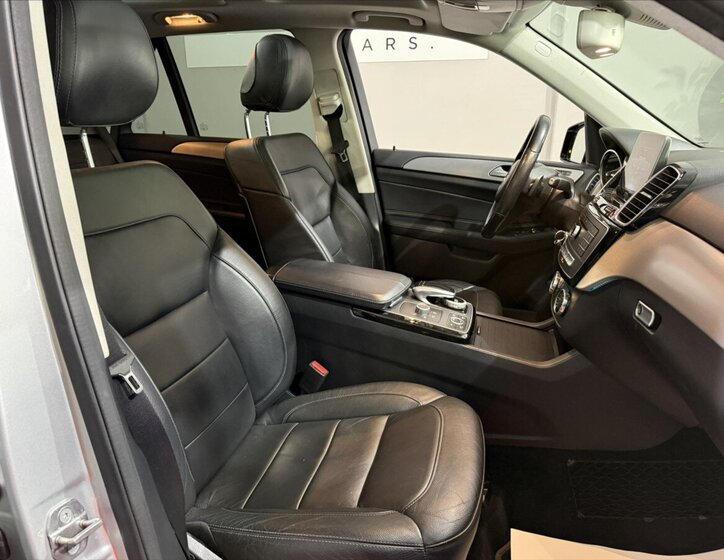 Mercedes-Benz GLE SUV / Terénní 4,7 l 335 kw