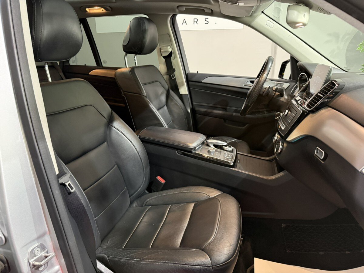 Mercedes-Benz GLE SUV / Terénní 4,7 l 335 kw