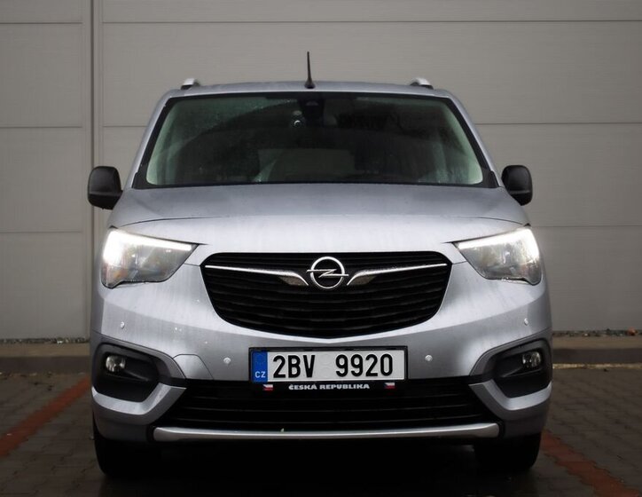 Opel Combo MPV 1,2 l 96 kw