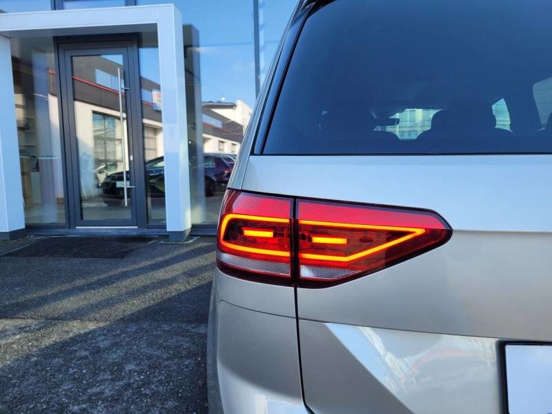 Volkswagen Touran MPV 1,5 l 110 kw