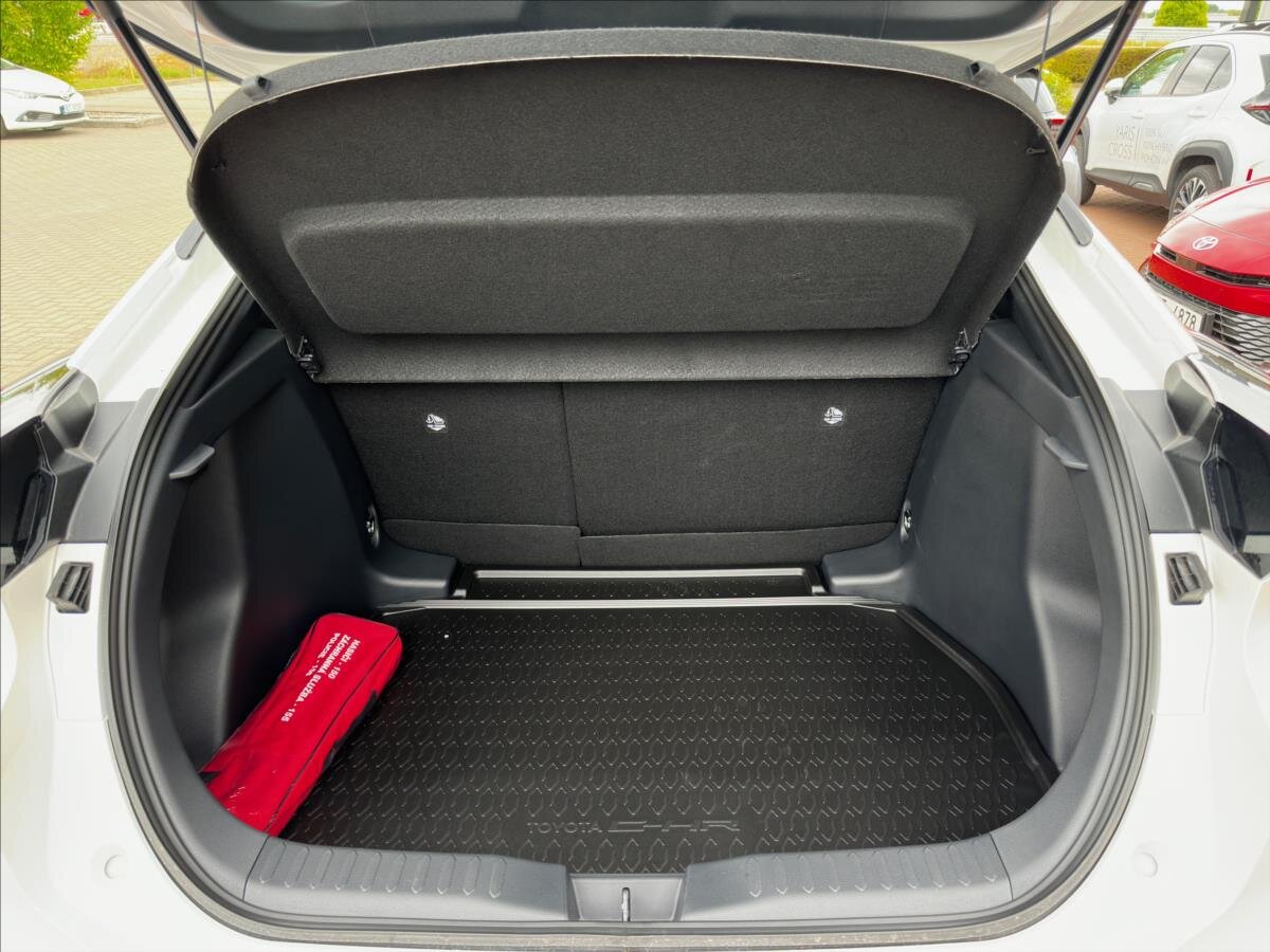 Toyota C-HR Hatchback 1,8 l 72 kw