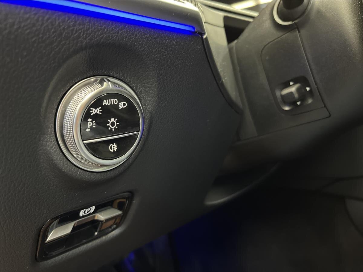 Mercedes-Benz Třídy C Kombi 2,0 l 145 kw