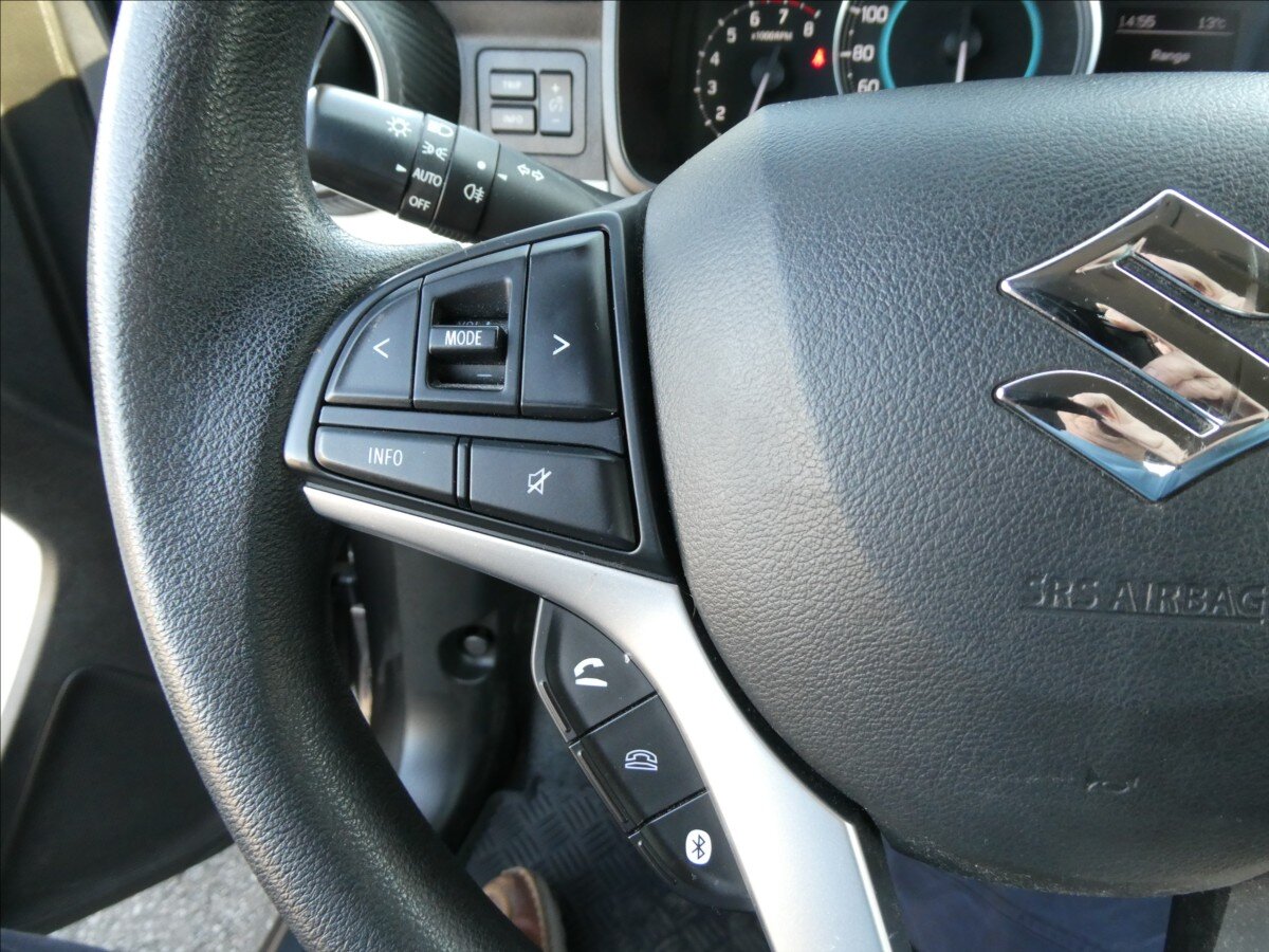 Suzuki Ignis Hatchback 1,2 l 66 kw