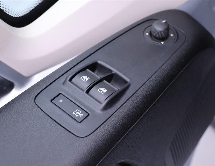 Citroën Jumper Kombi 2,0 l 120 kw