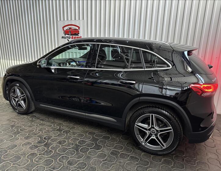 Mercedes-Benz GLA 5