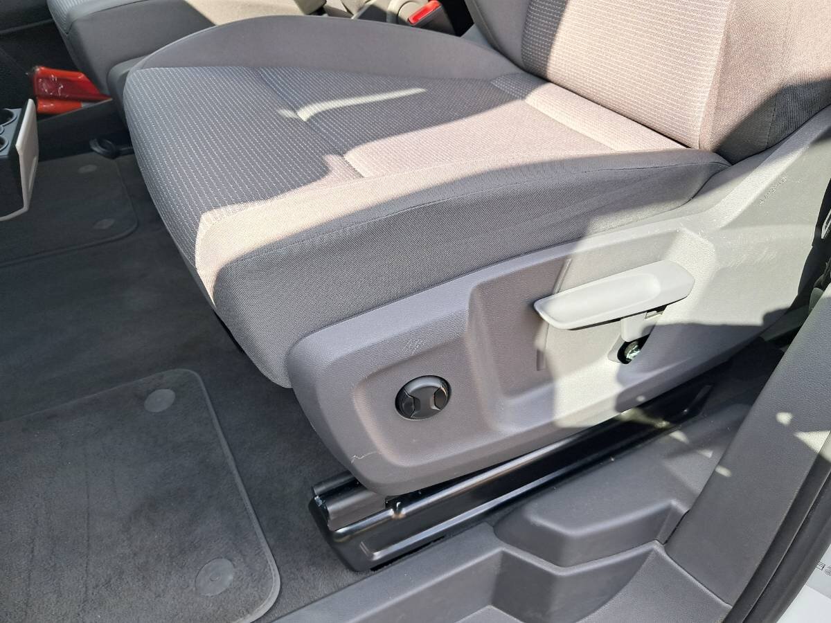 Volkswagen Multivan Kombi 1,5 l 130 kw