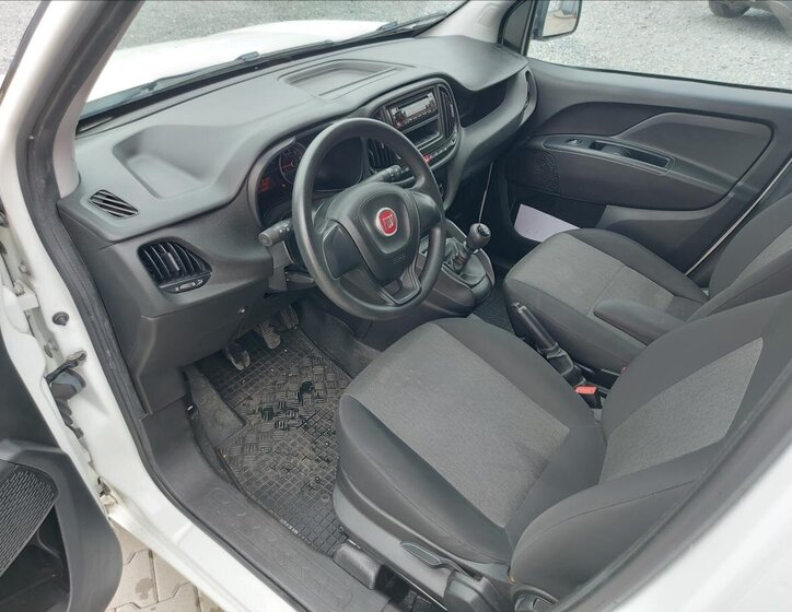 Fiat Dobló cargo Ostatní 1,4 l 88 kw