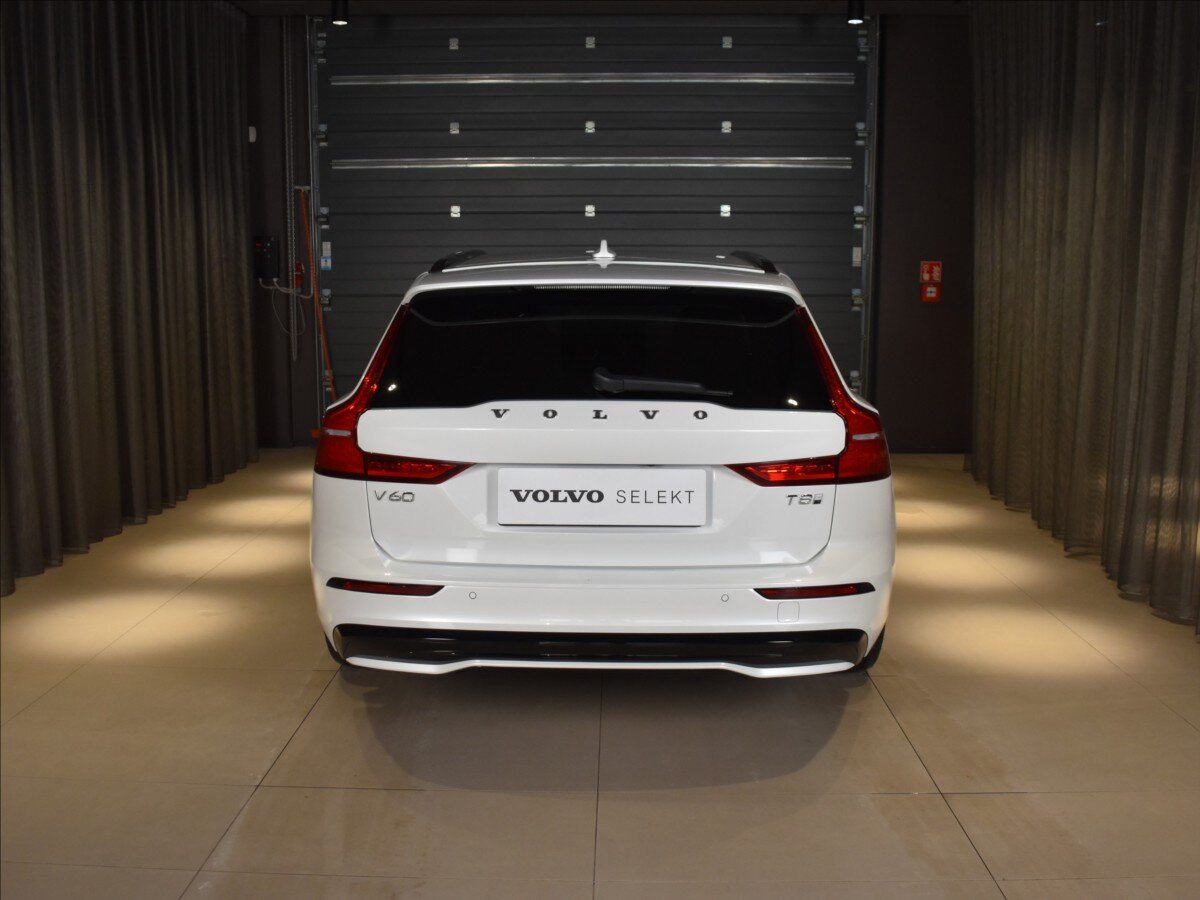 Volvo V60 Kombi 2,0 l 228 kw