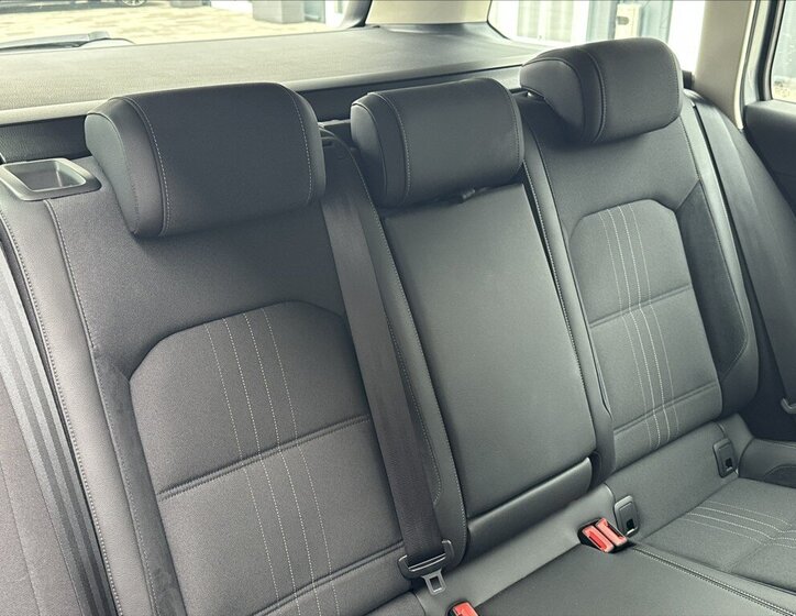 Volkswagen Passat Kombi 2,0 l 140 kw