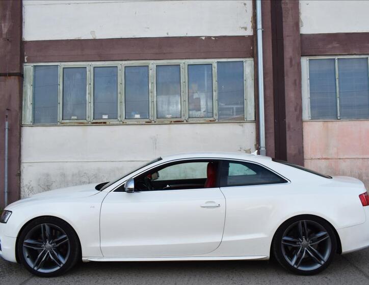 Audi S5 3