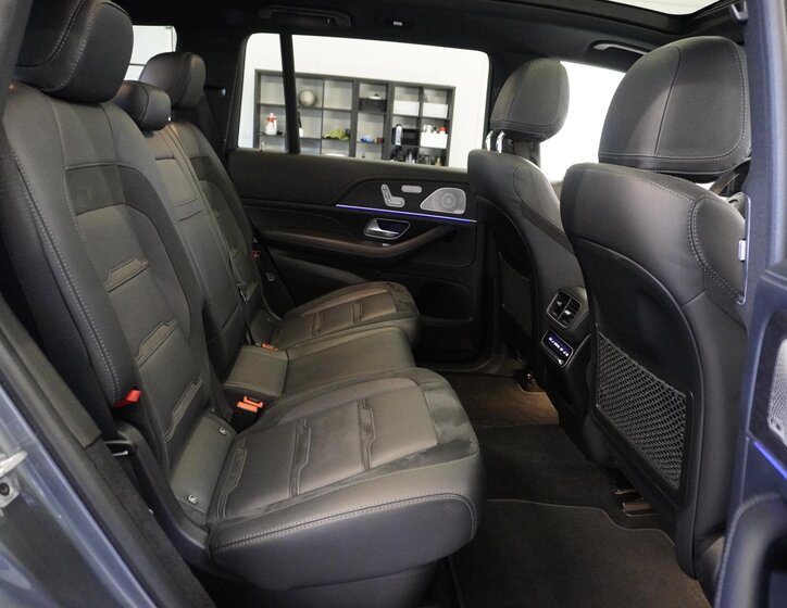 Mercedes-Benz GLS SUV / Terénní 4,0 l 450 kw