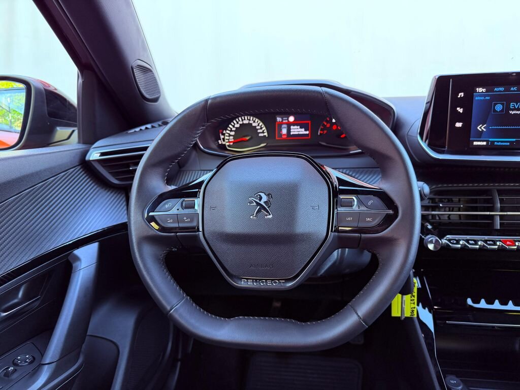 Peugeot 2008 Hatchback 1,2 l 74 kw