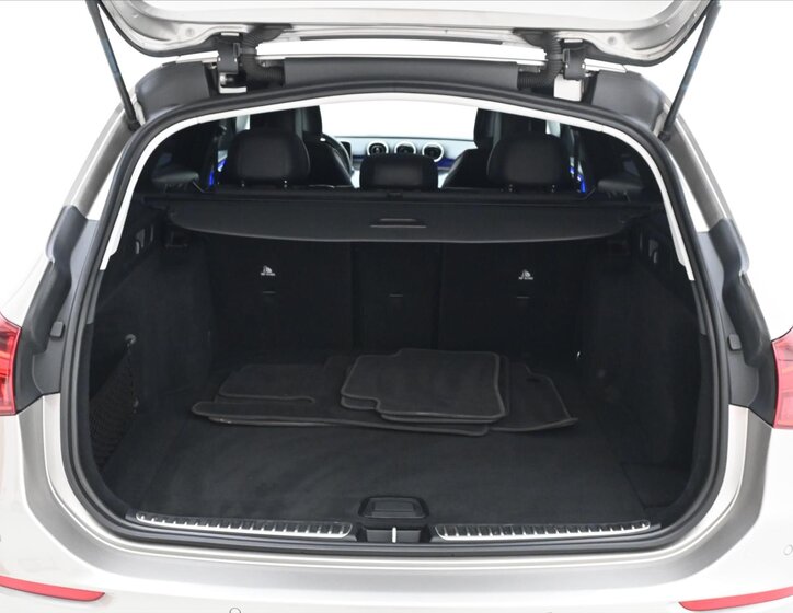 Mercedes-Benz Třídy C Kombi 2,0 l 147 kw