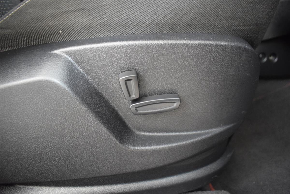 Ford S-MAX MPV 1,6 l 118 kw