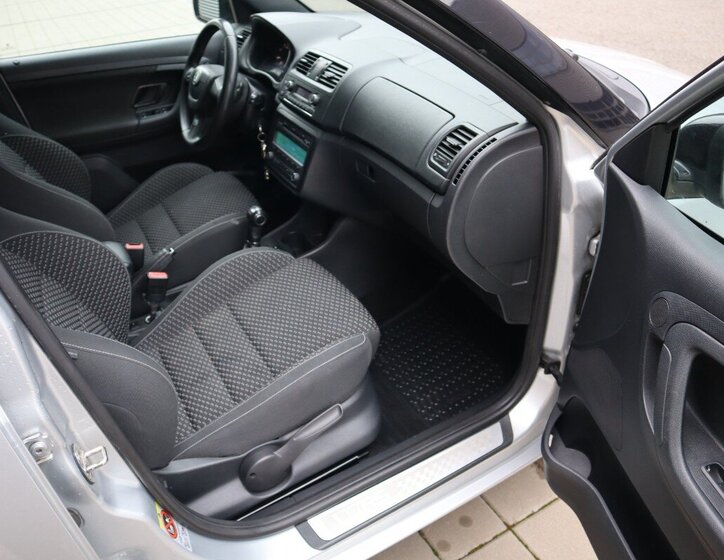 Škoda Fabia Hatchback 1,4 l 132 kw