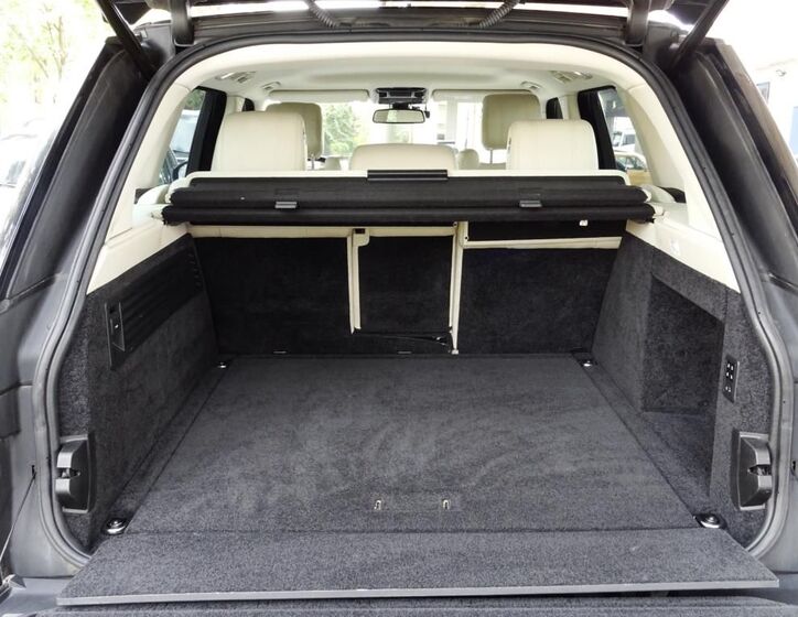 Land Rover Range Rover SUV 4,4 l 250 kw