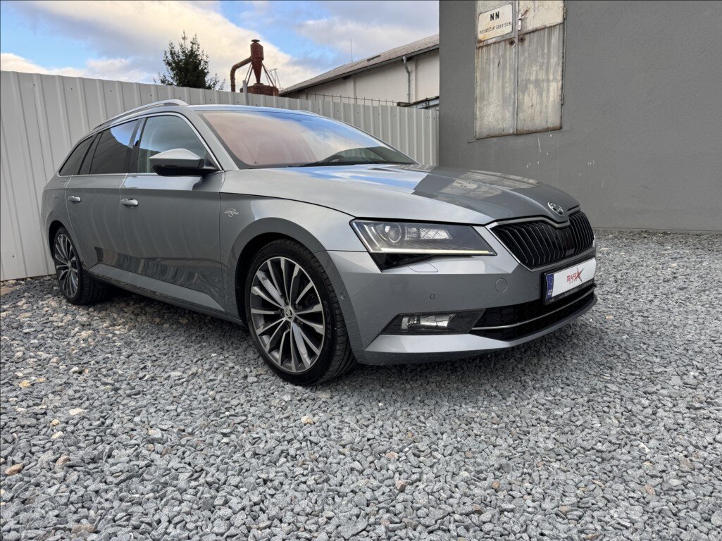 Škoda Superb