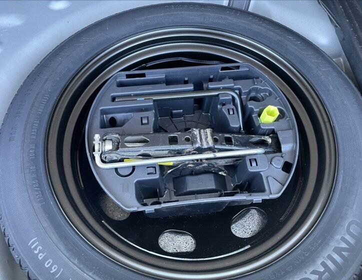 DS Automobiles DS7 Crossback Kombi 2,0 l 130 kw