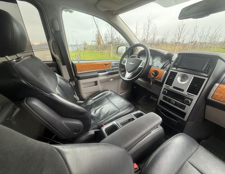 Chrysler Grand Voyager 10