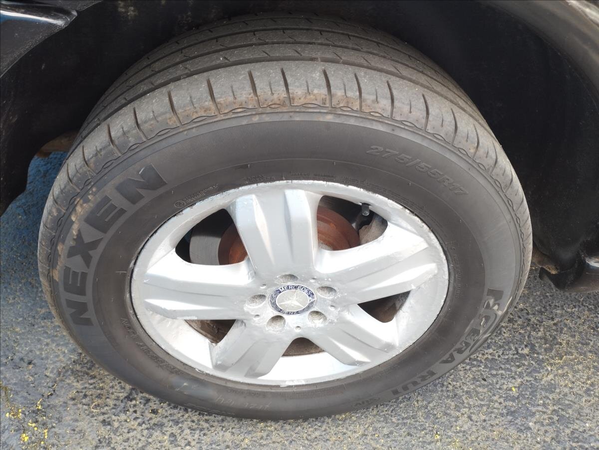 Mercedes-Benz Třídy M SUV / Terénní 2,7 l 120 kw