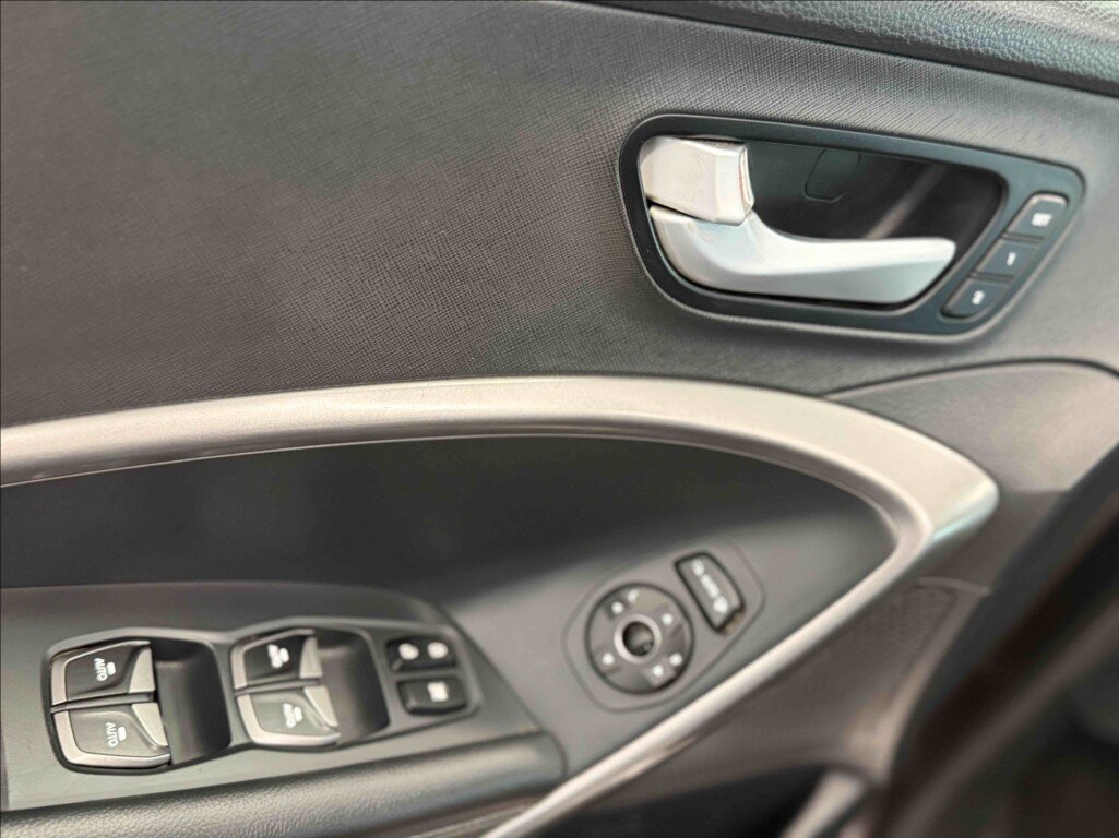 Hyundai Santa Fe SUV / Terénní 2,2 l 145 kw