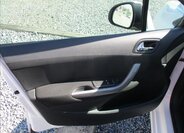 Peugeot 308 Hatchback 1,6 l 68 kw