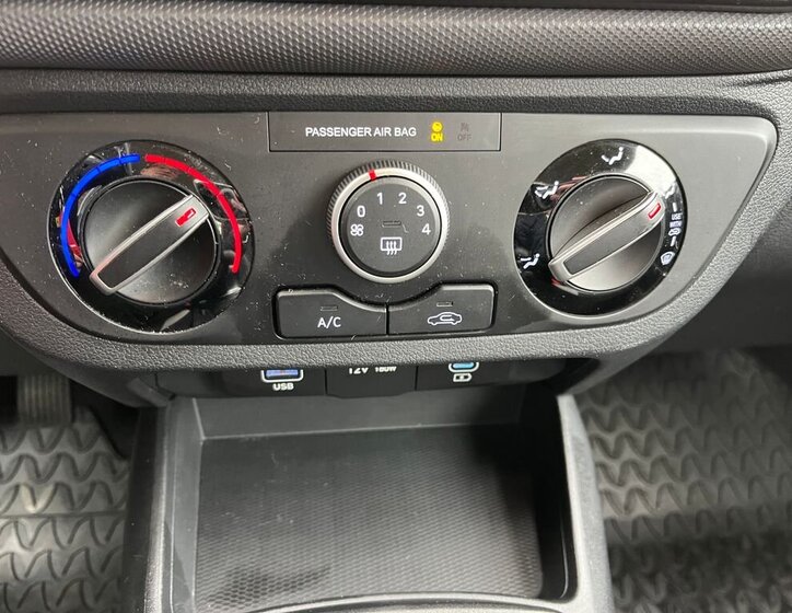 Hyundai i10 Hatchback 998,0 46 kw