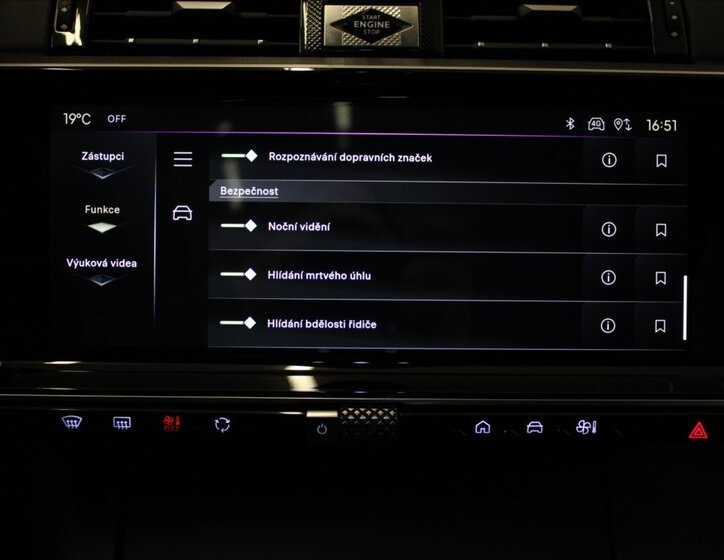 DS Automobiles DS7 Crossback SUV / Terénní 1,6 l 221 kw