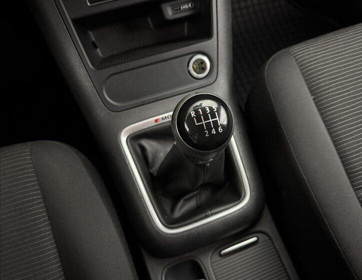 Volkswagen Tiguan SUV / Terénní 2,0 l 110 kw