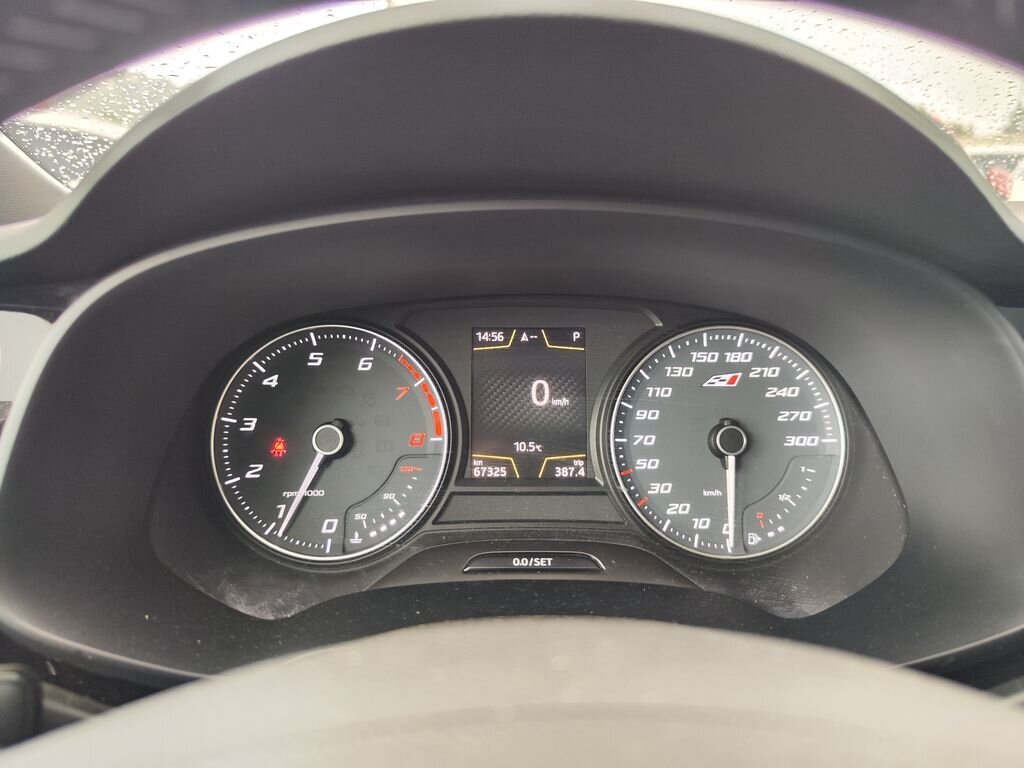 Seat Leon Hatchback 2,0 l 221 kw