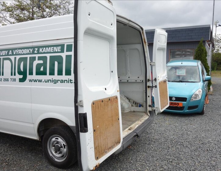 Ford Transit Skříň 2,2 l 74 kw