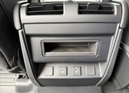 Land Rover Defender SUV / Terénní 3,0 l 147 kw