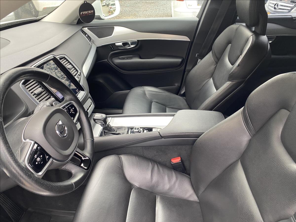 Volvo XC90 SUV / Terénní 2,0 l 173 kw