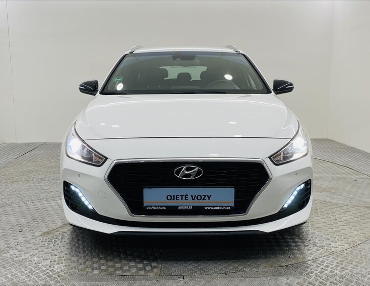 Hyundai i30 4
