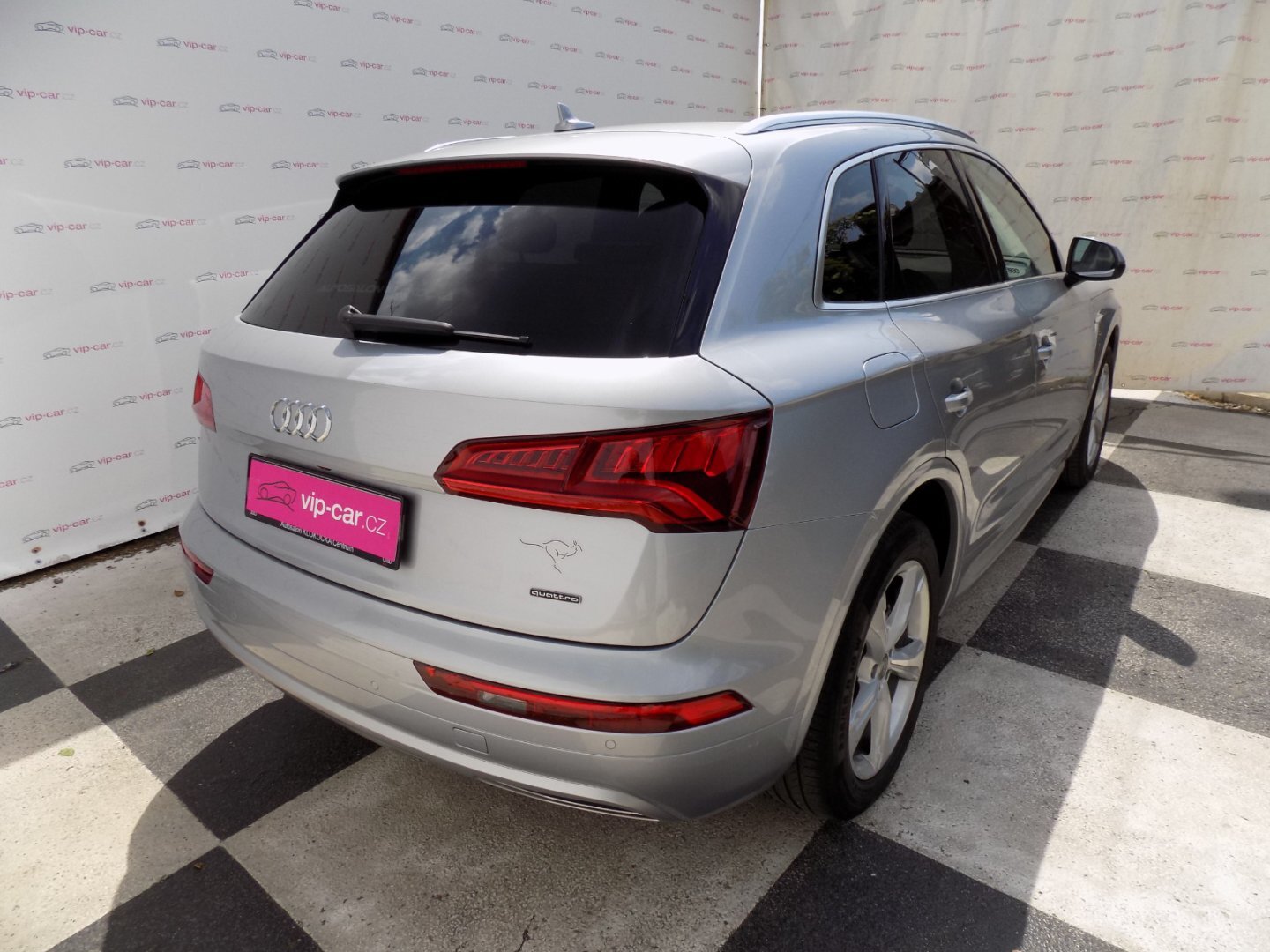 Audi Q5 SUV 2,0 l 140 kw