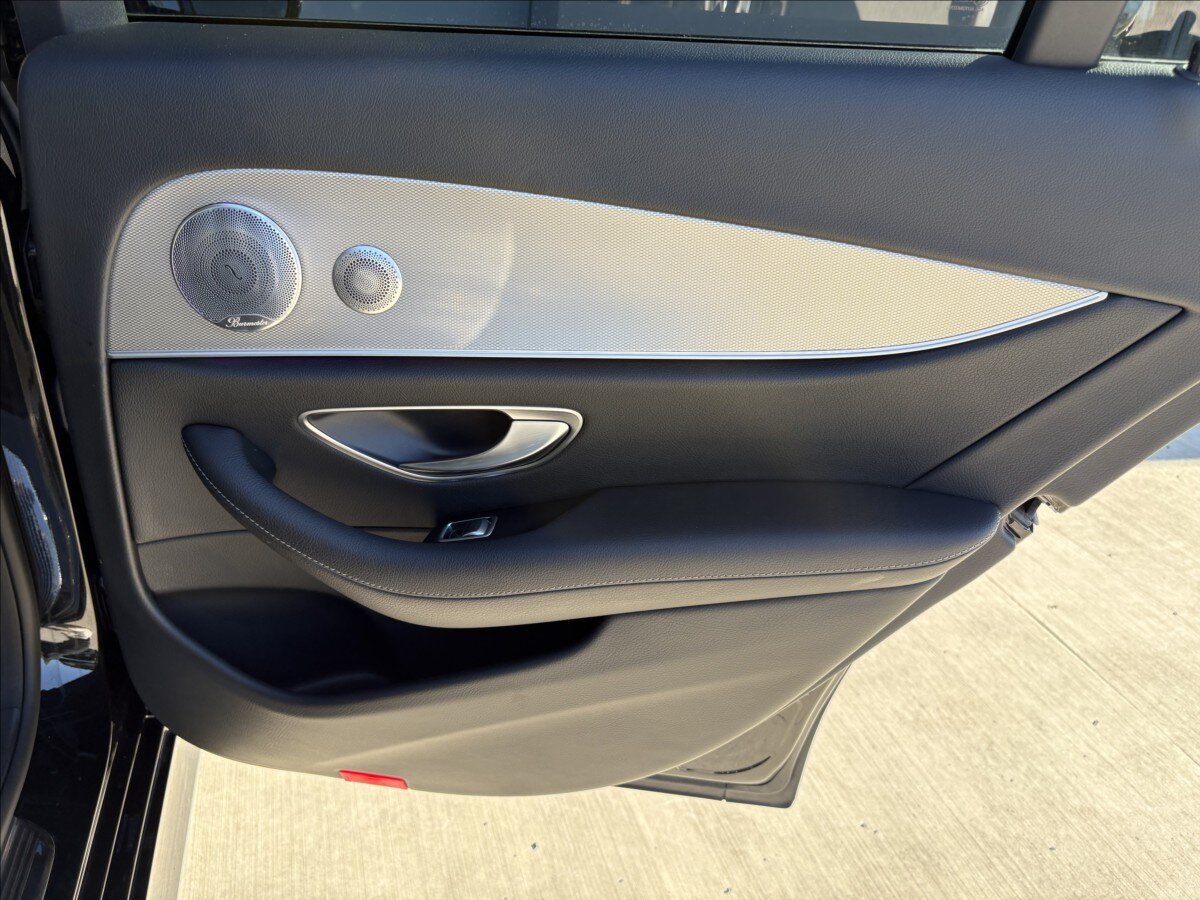 Mercedes-Benz Třídy E Sedan / Limuzína 3,0 l 190 kw